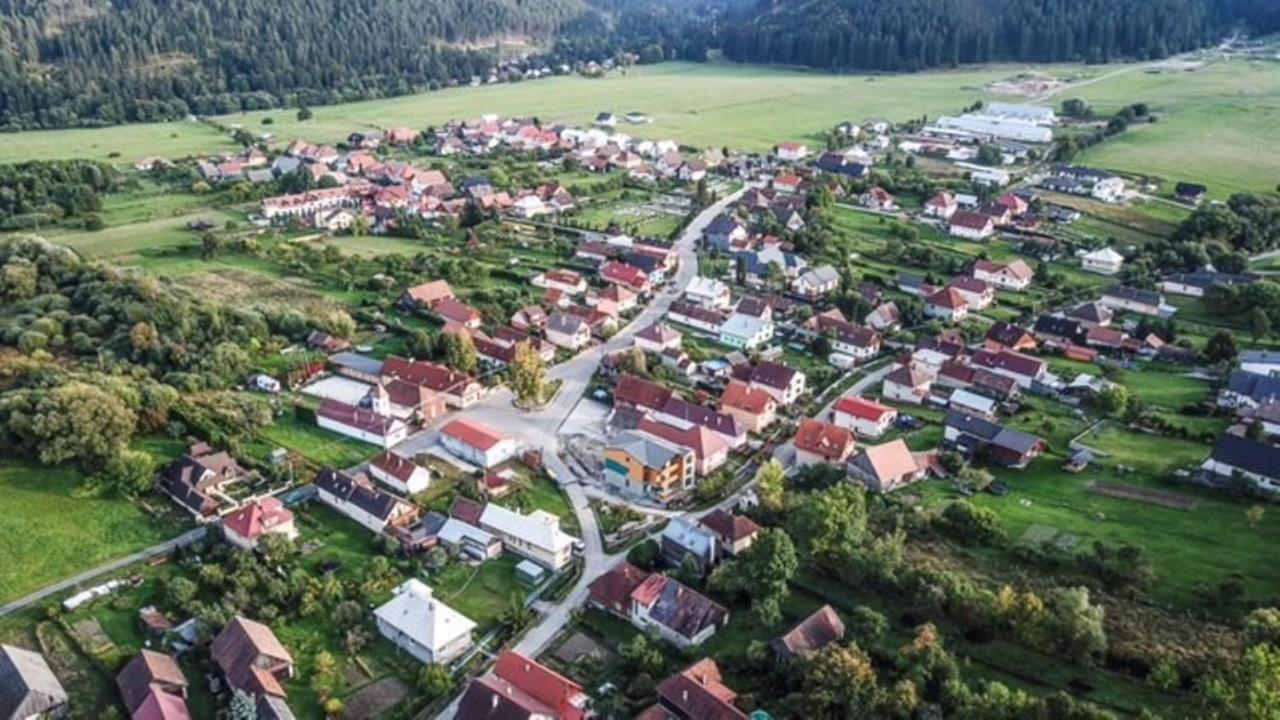 Dovolenkovy Dom - Kompas Pavčina Lehota Buitenkant foto